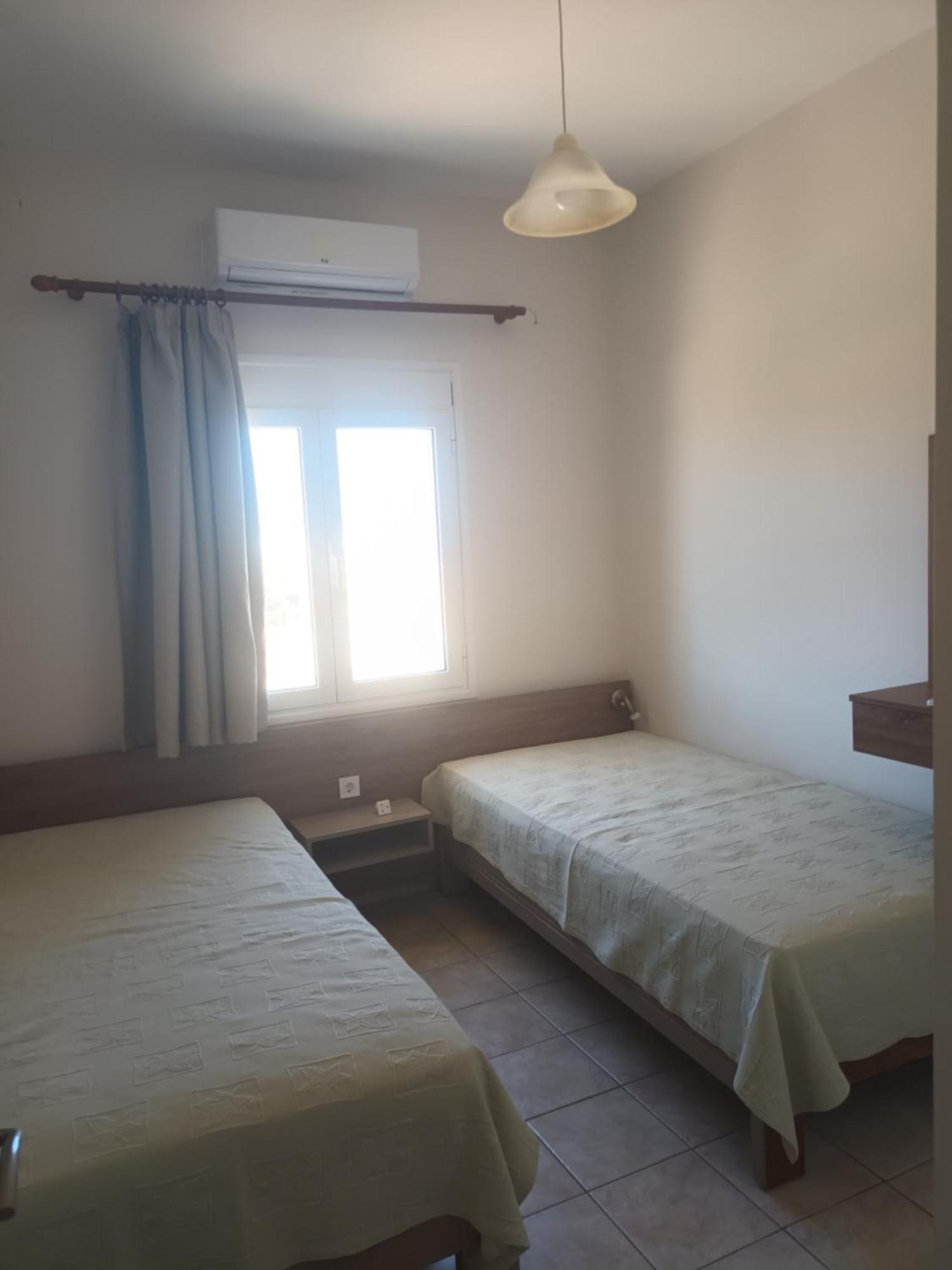 Cathrin Beach Apartments Stavrós Екстериор снимка